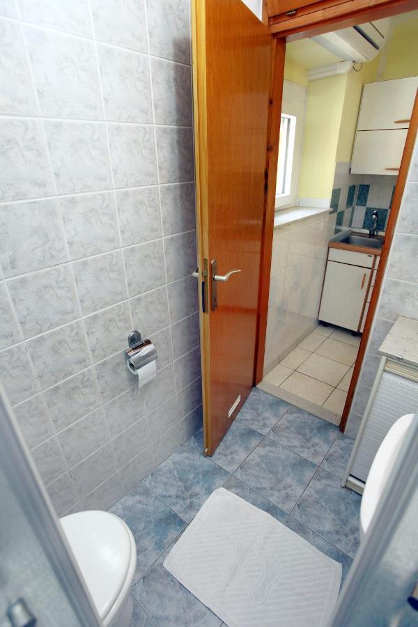 Dino Studio And Room Apartments Portoroz Exterior photo
